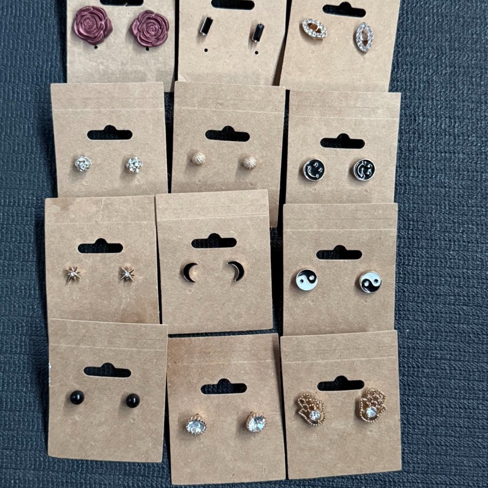 Assorted Stud Earrings Set